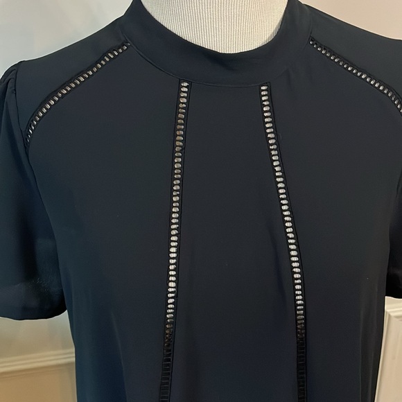 EUC Sienna Sky Black Perforated Work Blouse Short Sleeve Womens Medium - Picture 3 of 9